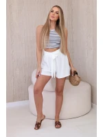 Viskózové šortky viazané v páse biele