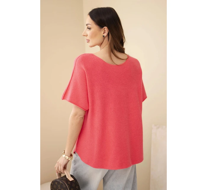 Dámsky sveter s krátkym rukávom voľného strihu malinová