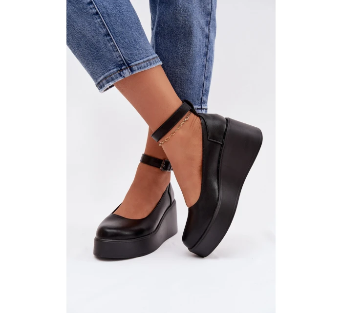 Dámské polobotky na platformě s páskem Černé Belvissa Dámské polobotky na platformě s páskem Černé Belvissa