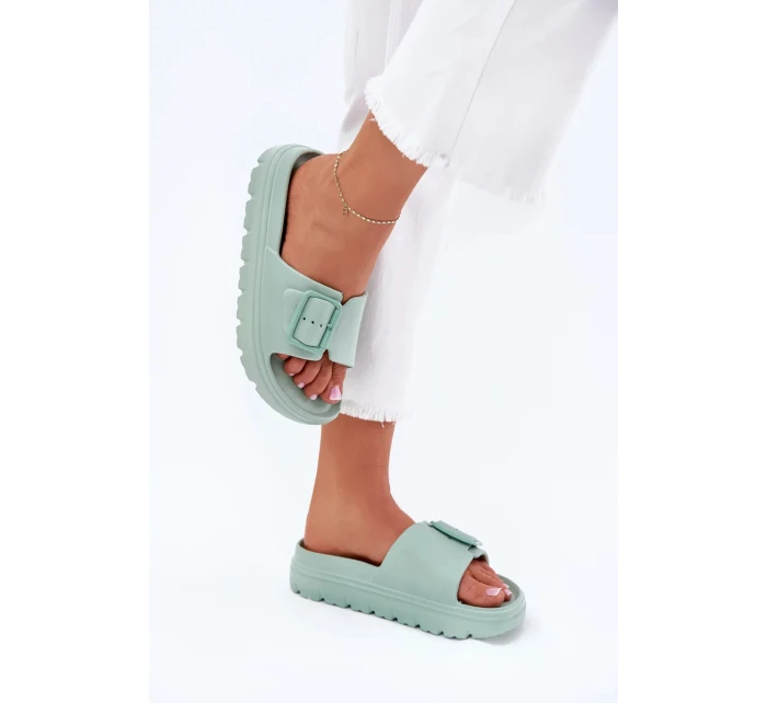 Dámske penové papuče s platformou a prackou - zelené