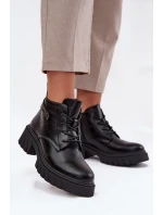 Nízké zateplené dámské kotníkové boty na klínku s ozdobným páskem Černé model 21708426 - Boto Nízké zateplené dámské kotníkové boty na klínku s ozdobným páskem Černé model 21708426 - Boto