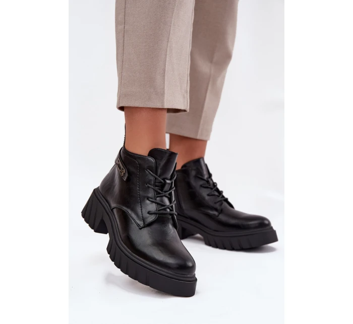 Nízké zateplené dámské kotníkové boty na klínku s ozdobným páskem Černé model 21708426 - Boto Nízké zateplené dámské kotníkové boty na klínku s ozdobným páskem Černé model 21708426 - Boto
