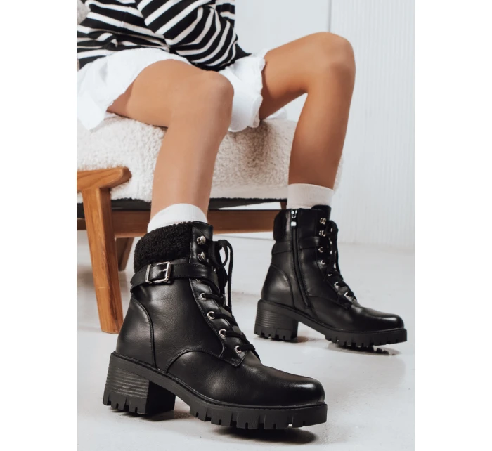 Dámské šněrovací boty černé Dstreet model 21993744 - FashionStreet Dámské šněrovací boty černé Dstreet model 21993744 - FashionStreet