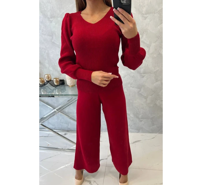 Sada svetrů červená