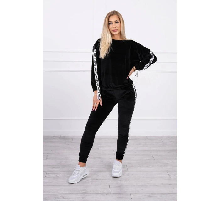 Láska velúrová súprava čierna