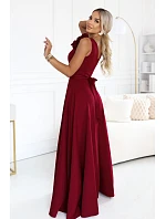 model 22311288 Elegantní večerní maxi šaty s rozparkem a růžemi – vínové - numoco