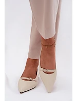 Kožené sandály na nízkém podpatku Maciejka K7449-22 Světle béžové