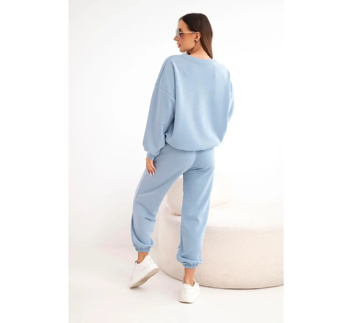 Dámska súprava s maslom a džínsami s výrezom v tvare srdca Dámska súprava s maslom a džínsami s výrezom v tvare srdca