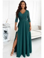 AMBER Elegantní dlouhé dámské krajkové šaty v lahvově zelené barvě s výstřihem model 17691306 - numoco