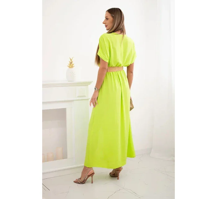 Dlhé šaty s ozdobným pásom neónovo zelenej farby
