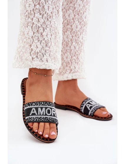 Klapki Damskie Na Płaskim Obcasie Ze Zdobieniem Amore Czarne Avelina Klapki Damskie Na Płaskim Obcasie Ze Zdobieniem Amore Czarne Avelina