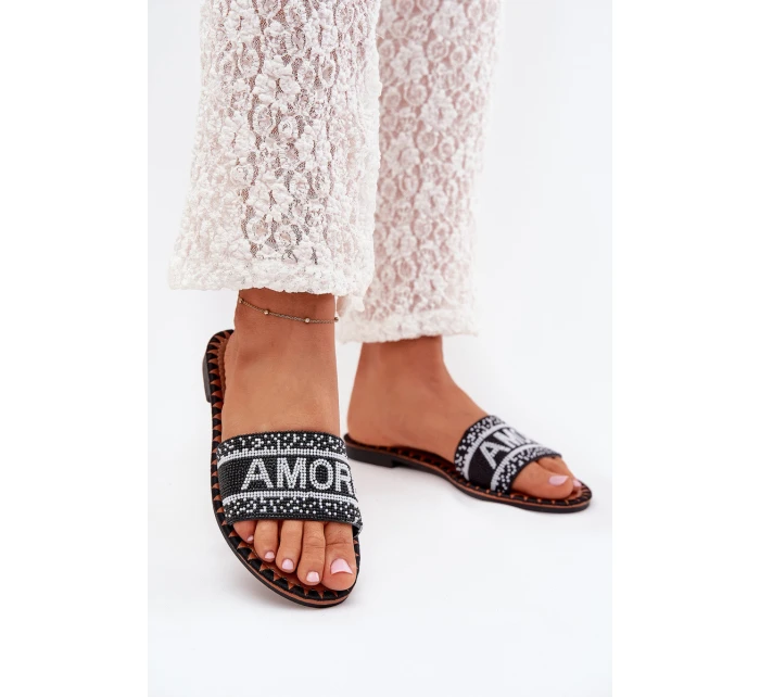 Klapki Damskie Na Płaskim Obcasie Ze Zdobieniem Amore Czarne Avelina Klapki Damskie Na Płaskim Obcasie Ze Zdobieniem Amore Czarne Avelina