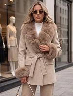 Płaszcz damski dwurzędowy z odpinanym kołnierzem beżowy FashionStreet TY6078