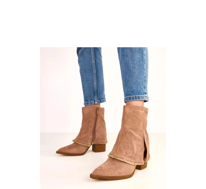 Topánky na podpätku model 220271 Solea