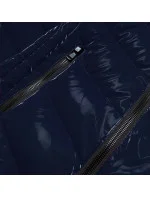 Tmavomodrá lesklá dámska bunda s ozdobnou podšívkou (xw810x) Tmavomodrá lesklá dámska bunda s ozdobnou podšívkou (xw810x)