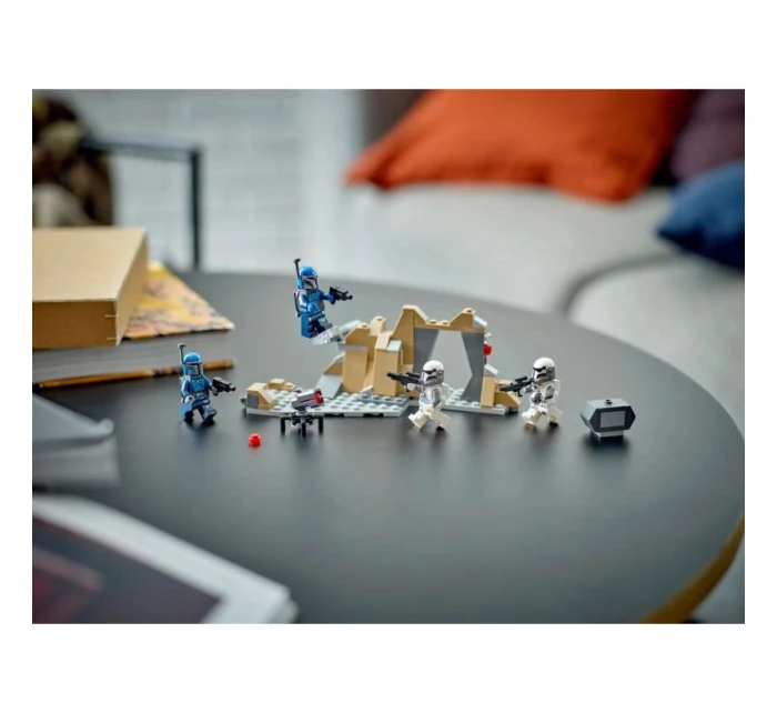 LEGO Star Wars 75373 Prepad na Mandalore - bojová súprava