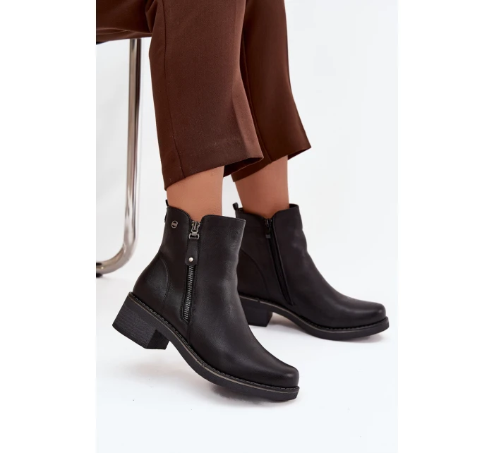 Dámské kotníkové boty na klínu s Černé model 21712131 - EVENTO Dámské kotníkové boty na klínu s Černé model 21712131 - EVENTO