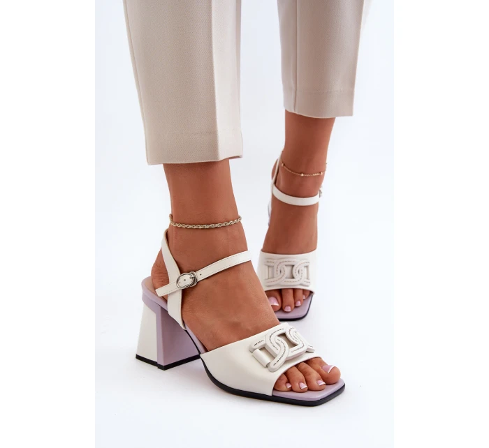 Eleganckie Sandały Na Słupku Z Ozdobą Białe D&A MR38-156