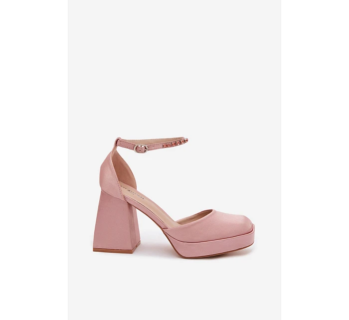 Sandály na podpatku s saténovým povrchem Šampaňské Calistae