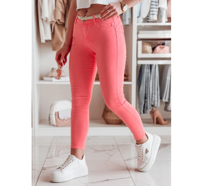 Dámské úzké kalhoty s páskem světle růžové Dstreet model 21985373 - FashionStreet