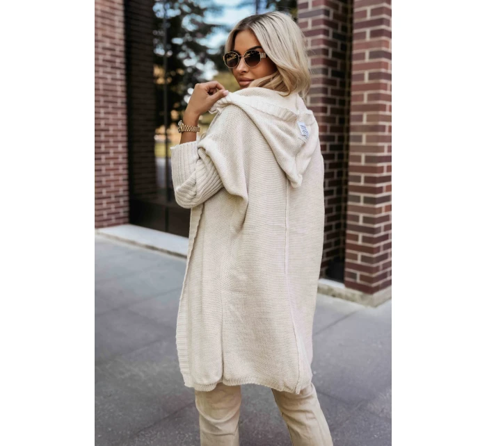 oversize svetr s kapucí a nášivkou béžový model 21382135 - numoco basic