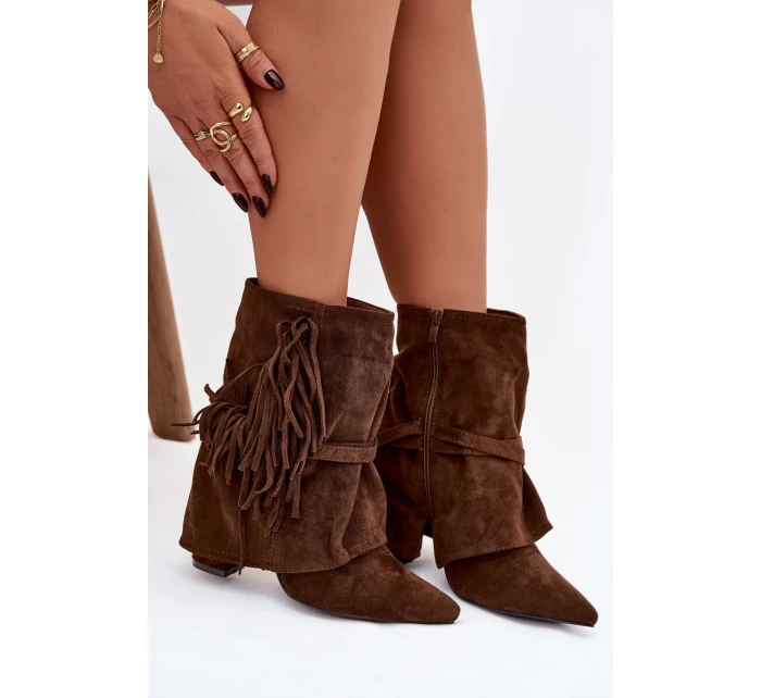 Dámské kotníkové boty na podpatku s třásněmi a zlatými sponami hnědé Evelisse Botki Damskie Dámské kotníkové boty na podpatku s třásněmi a zlatými sponami hnědé Evelisse Botki Damskie