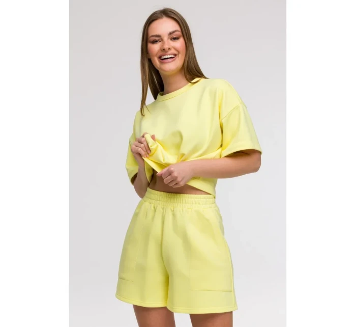 Šortky s kapsami s nášivkami model 21047230 - BeWear