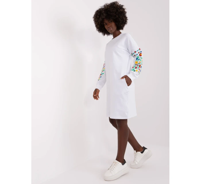 Sukienka RV SK model 18729911 biały - FPrice Sukienka RV SK model 18729911 biały - FPrice