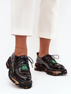 Lakované kožené dámské polobotky model 21712375 Černé - Artiker