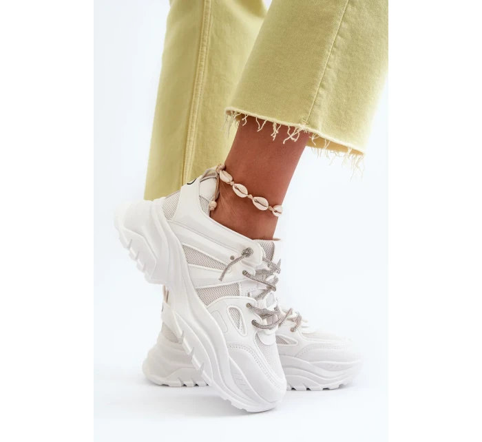 Dámske tenisky na pevnej podrážke s ozdobným šnurovaním biela Relissa Dámske tenisky na pevnej podrážke s ozdobným šnurovaním biela Relissa