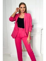Elegantný set saka a nohavíc fuchsiovej farby