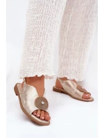 Lesklé Dámské Sandály S Dekorativním Detalem model 21691490 Zlaté - S.Barski