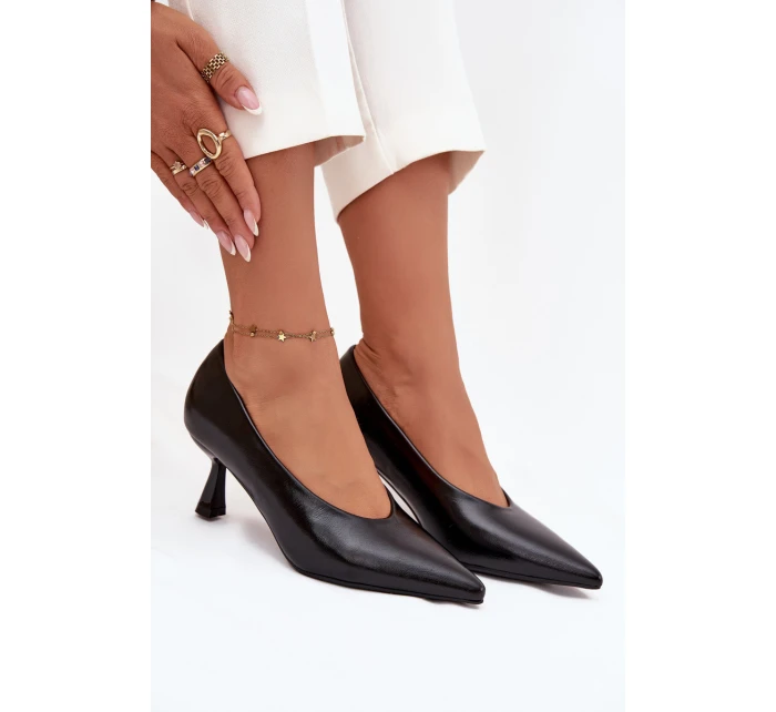 Dámske lakované lodičky na ihlovom podpätku Gavrielle - čierne Dámske lakované lodičky na ihlovom podpätku Gavrielle - čierne