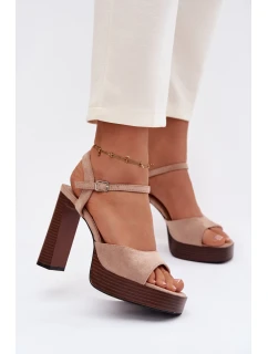 Dámské sandály na podpatku a platformě z eko semiše béžové model 21943423 - Boto