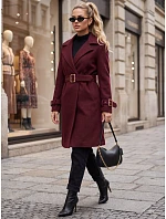 Elegantný dámsky kabát s výstrihom a opaskom v bordovej farbe, FashionStreet NY0786 Elegantný dámsky kabát s výstrihom a opaskom v bordovej farbe, FashionStreet NY0786