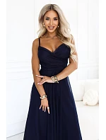 maxi šaty na ramínka s výstřihem do V – tmavě modré model 22269162 - numoco basic maxi šaty na ramínka s výstřihem do V – tmavě modré model 22269162 - numoco basic