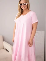 Dámske plus size šaty s krátkymi rukávmi a volánom z ľahkej viskózy v cukríkovo ružovej farbe