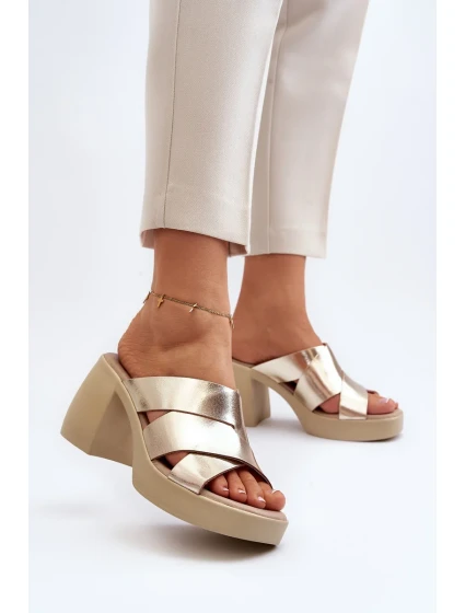 Zazoo Kožené papuče na bloku, zlaté Zazoo Kožené papuče na bloku, zlaté