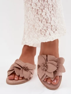 Papuče model 225393 Krok vo veľkom štýle