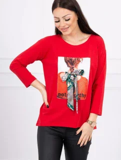 Pozoruhodná červená blúzka s 3D grafikou