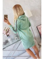 Šaty s reflexnou potlačou tmavá mentolová