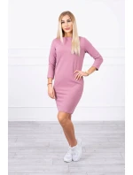 Klasické tmavě růžové šaty