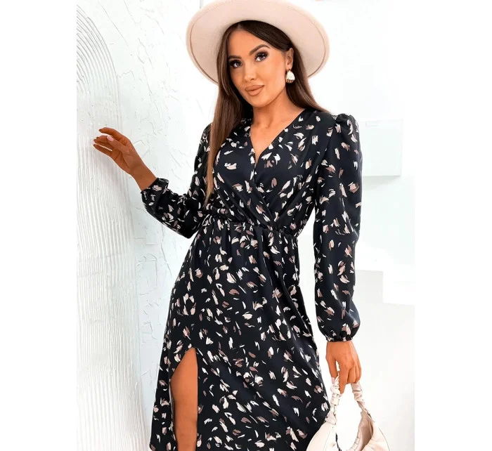 Čierne vzdušné šaty s rozparkom v spodnej časti (82121)