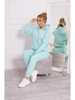 Teplá súprava s mikinou viazanou na spodnú časť mäty Teplá súprava s mikinou viazanou na spodnú časť mäty