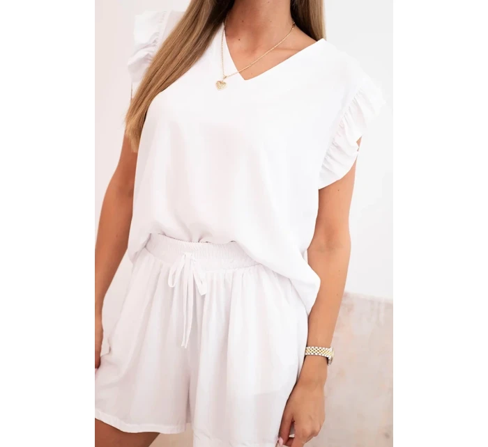 Dámský komplet z model 21214029 blůza s volánky a krátké šortky bílý - K-Fashion Dámský komplet z model 21214029 blůza s volánky a krátké šortky bílý - K-Fashion