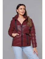 Dámska krátka zimná bunda v čerešňovej farbe (23066-7)