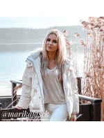 Biela krátka dámska zimná bunda s prírodným páperím (7113)