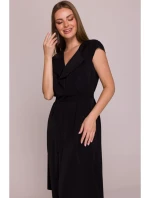 model 21154806 Šaty bez rukávů s volánkovým výstřihem černé - STYLOVE