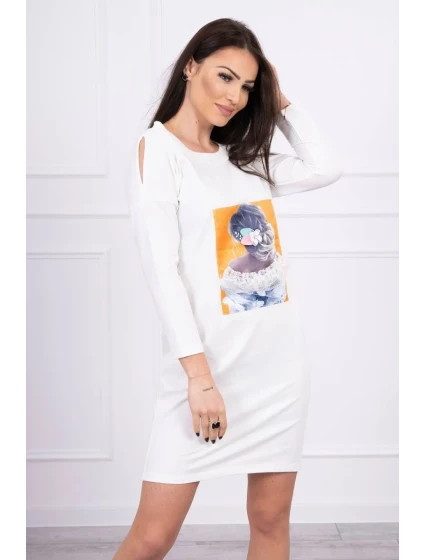 Šaty s 3D v barvě ecru model 18744132 - K-Fashion Šaty s 3D v barvě ecru model 18744132 - K-Fashion