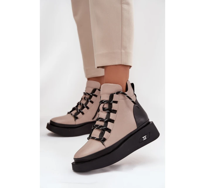 Kožené dámské kotníčkové boty na platformě s Béžové model 21712054 - Artiker Kožené dámské kotníčkové boty na platformě s Béžové model 21712054 - Artiker